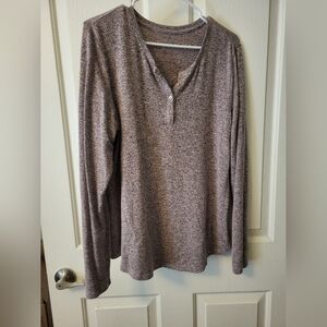 Womens long sleeve heather purple shirt